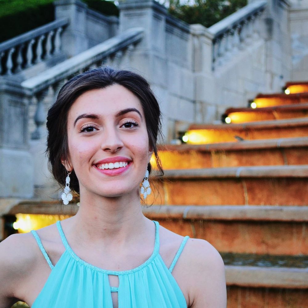 Meet your Posher, Dana